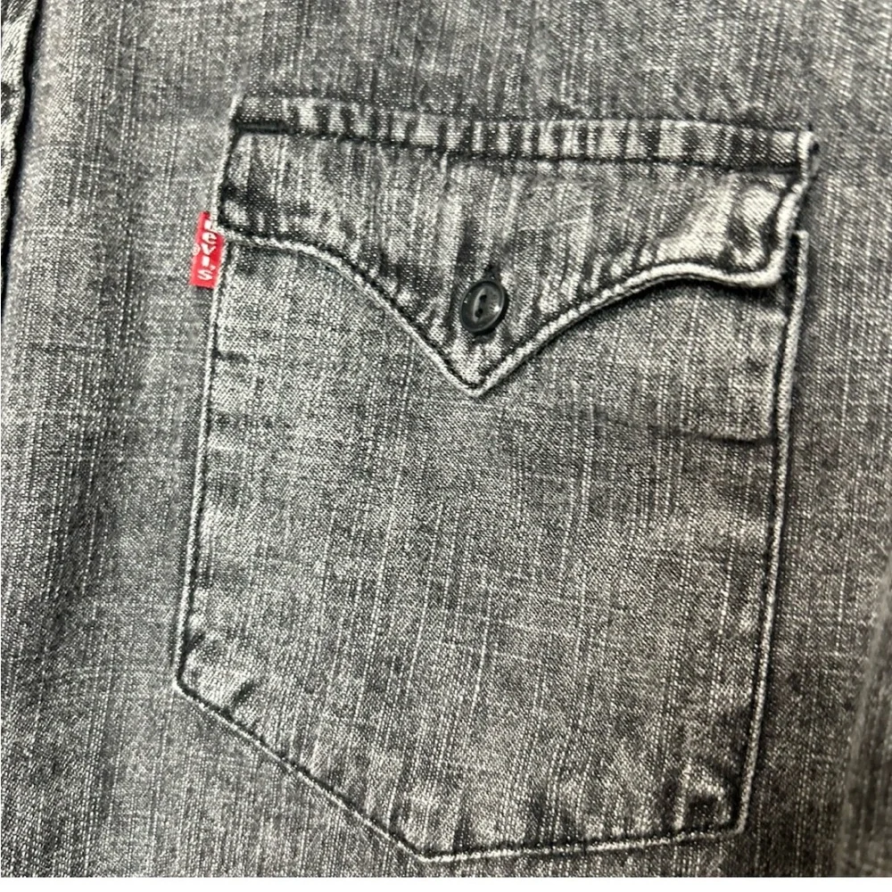 LEVI’S  STRAUSS Men's Gray Button Down Shirt L  Long Sleeves W/Pockets
